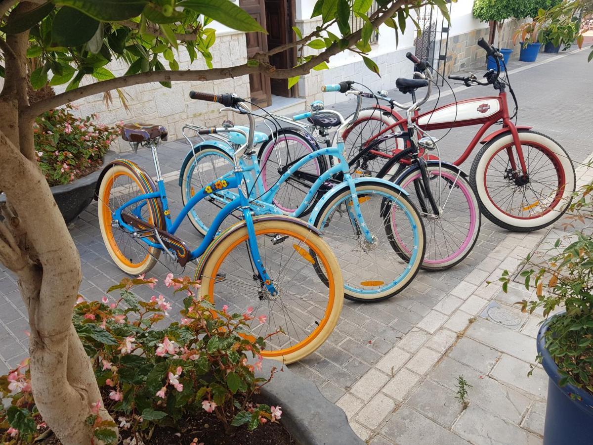 Beach Bungalow Port,Free Parking เอสเตโปนา ภายนอก รูปภาพ