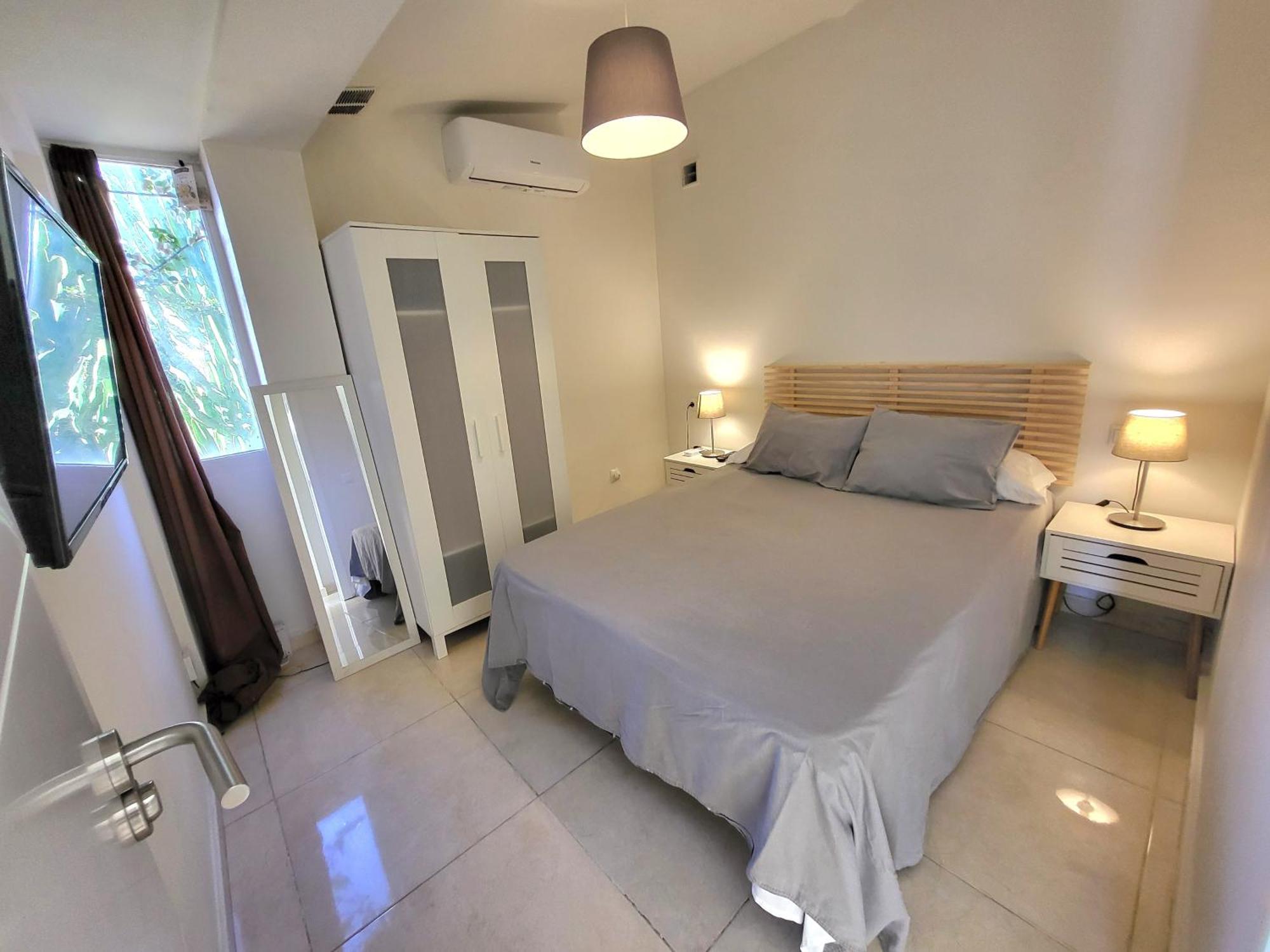 Beach Bungalow Port,Free Parking เอสเตโปนา ภายนอก รูปภาพ