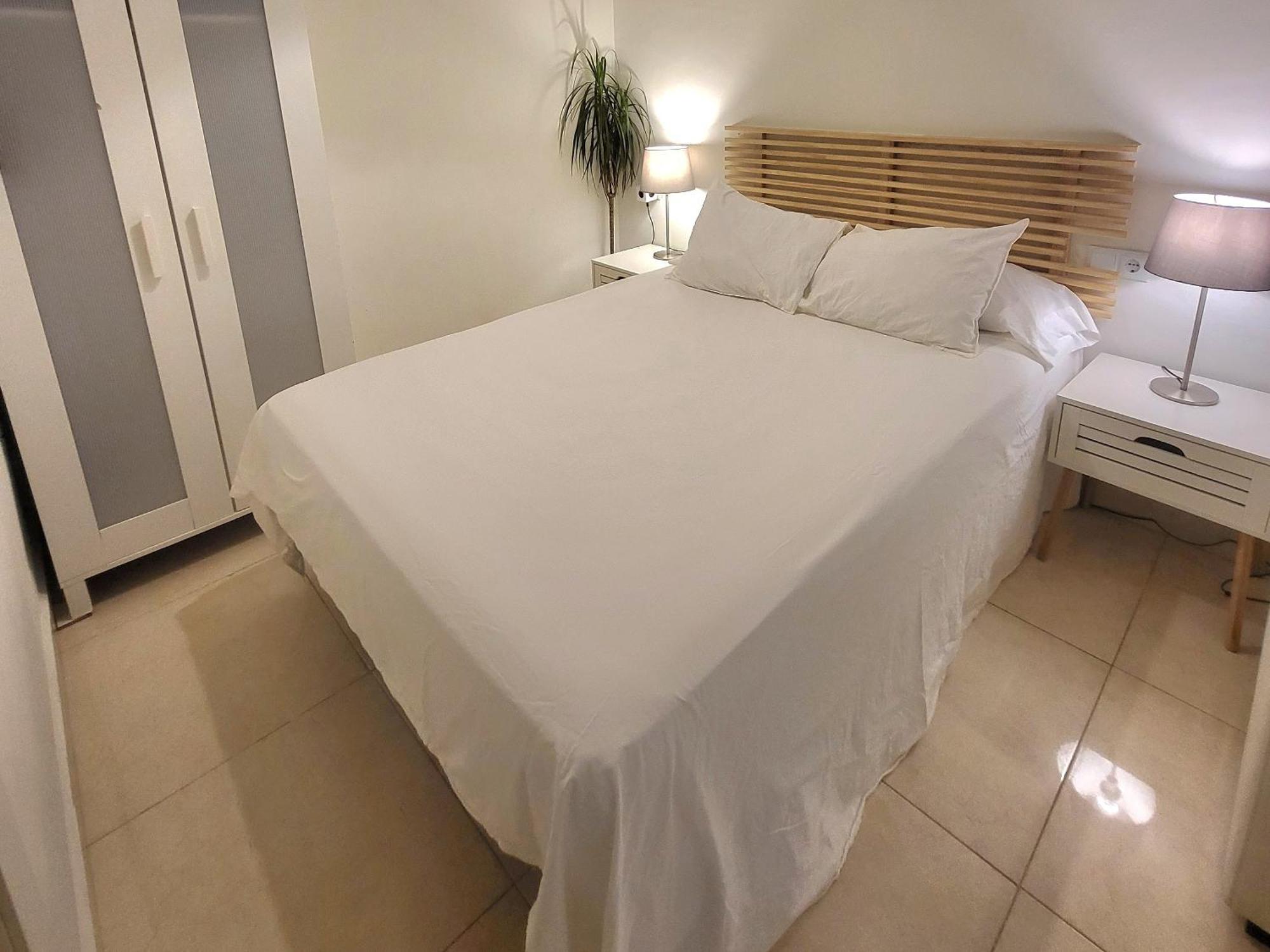Beach Bungalow Port,Free Parking เอสเตโปนา ภายนอก รูปภาพ